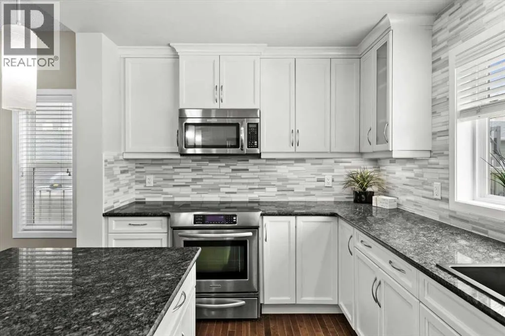 142 Mahogany Heights SE