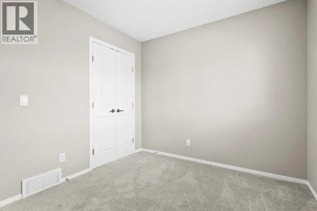 142 Mahogany Heights SE