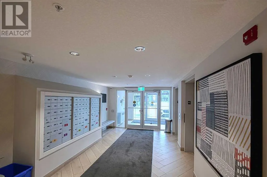 213, 100 Auburn Meadows Manor SE