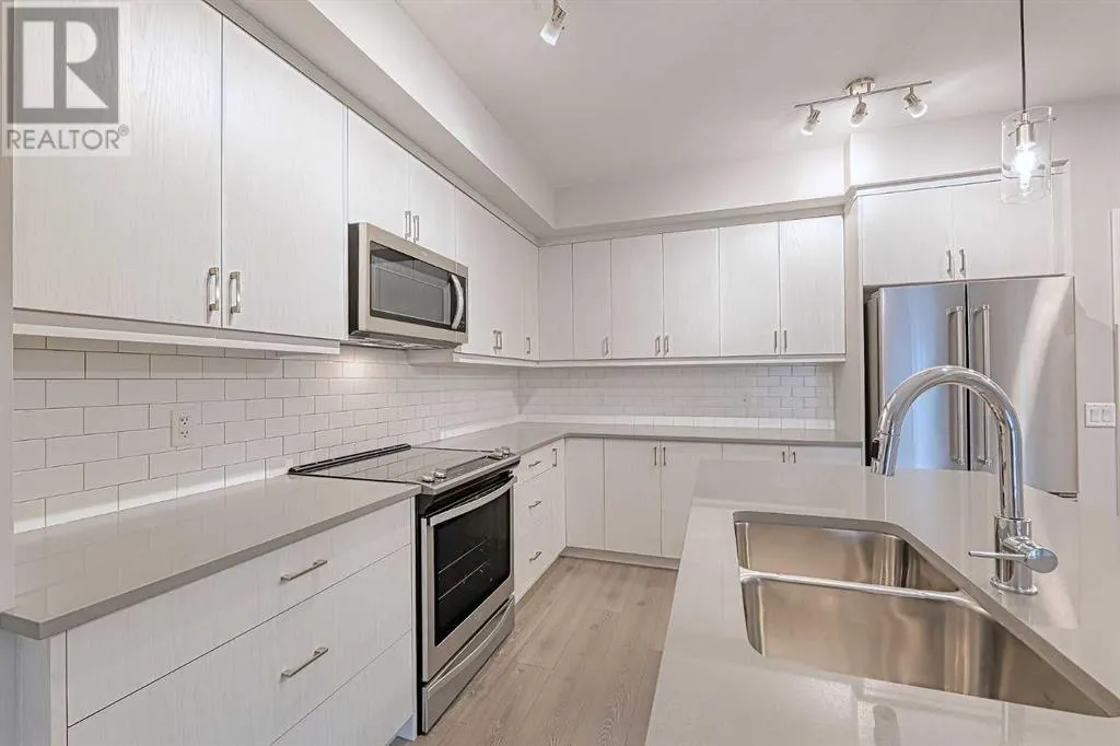 213, 100 Auburn Meadows Manor SE