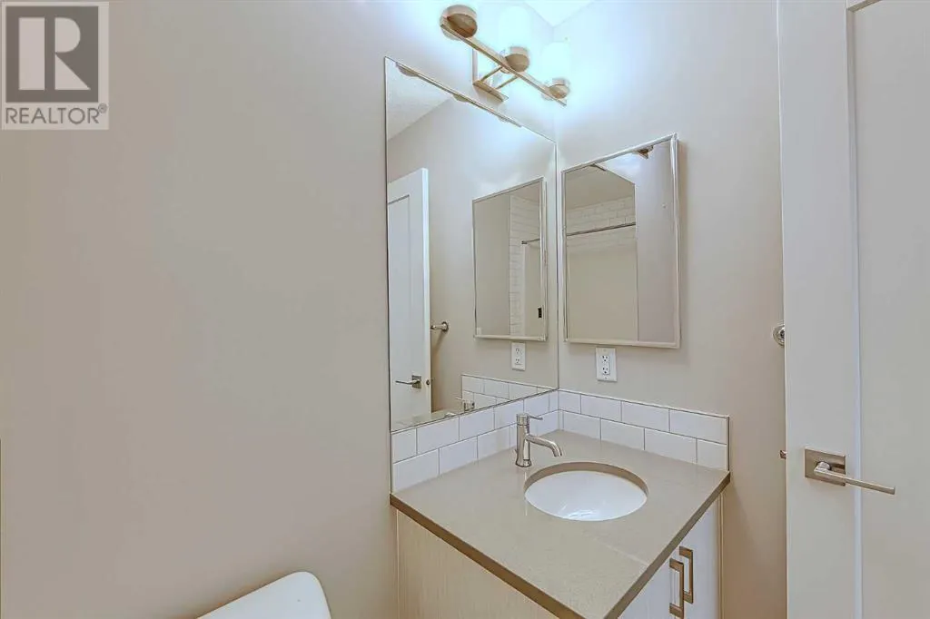 213, 100 Auburn Meadows Manor SE