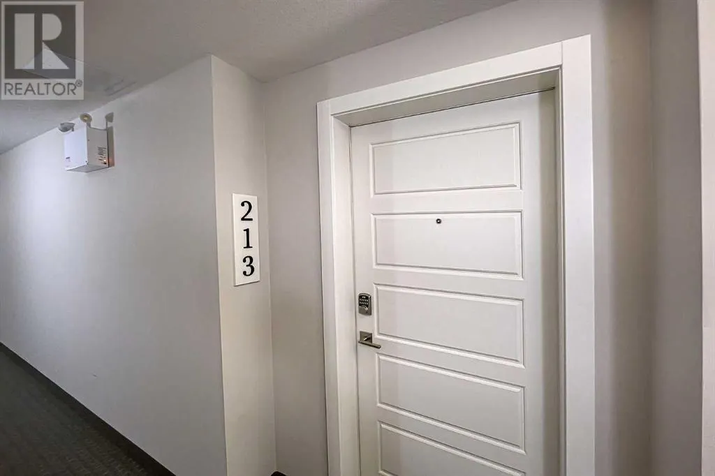 213, 100 Auburn Meadows Manor SE