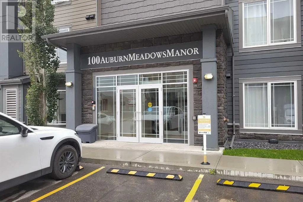 213, 100 Auburn Meadows Manor SE