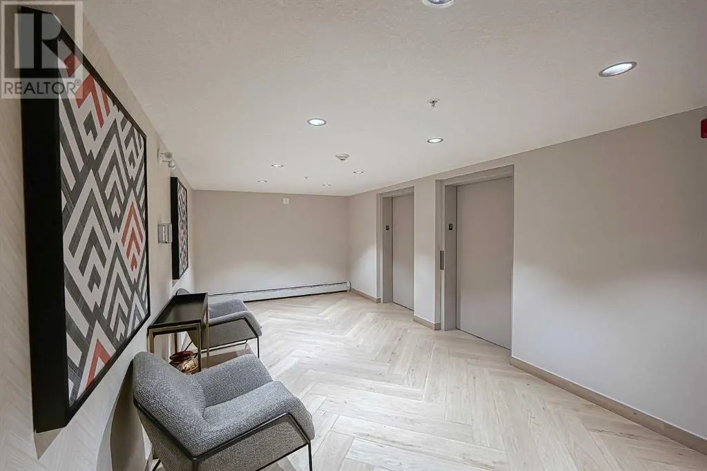 213, 100 Auburn Meadows Manor SE