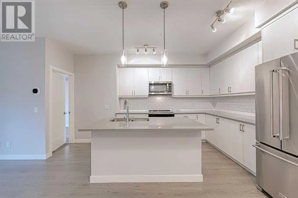 213, 100 Auburn Meadows Manor SE