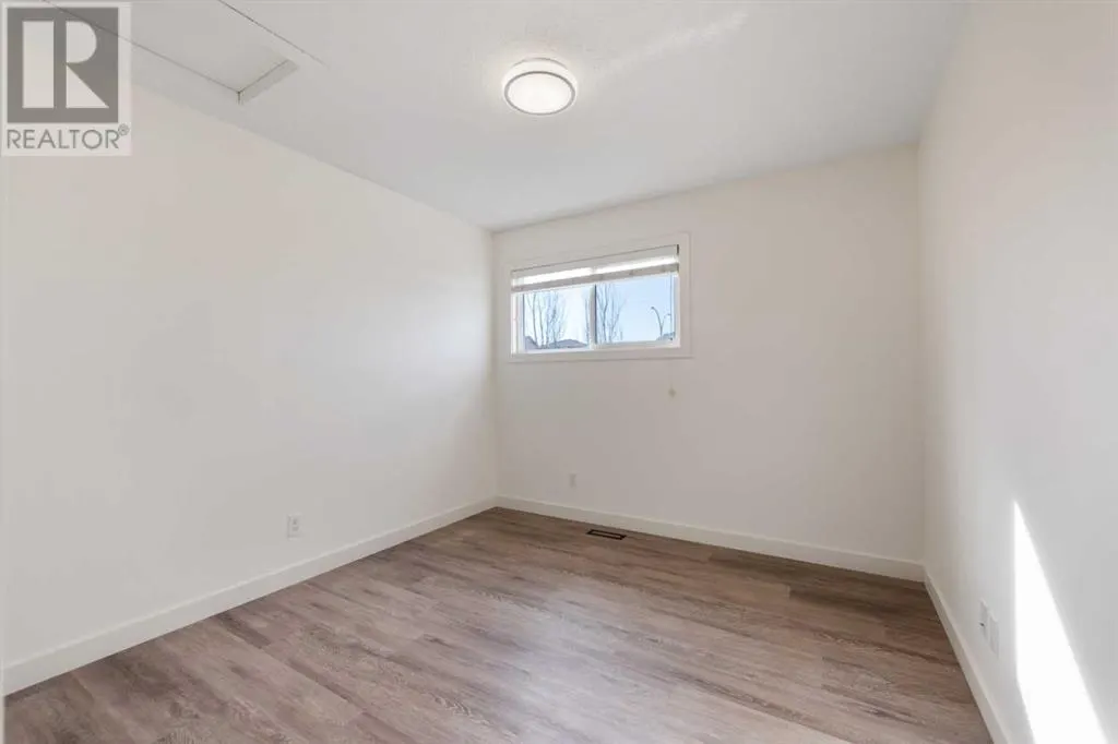 120 West Creek Green