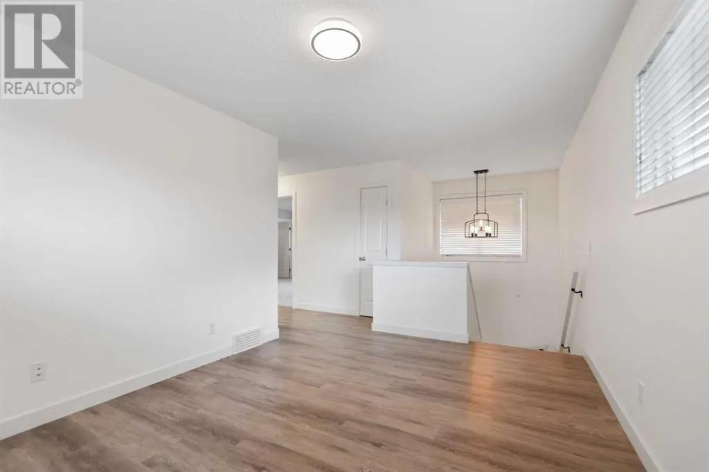 120 West Creek Green