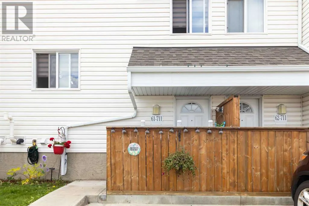 61, 711 Beacon Hill