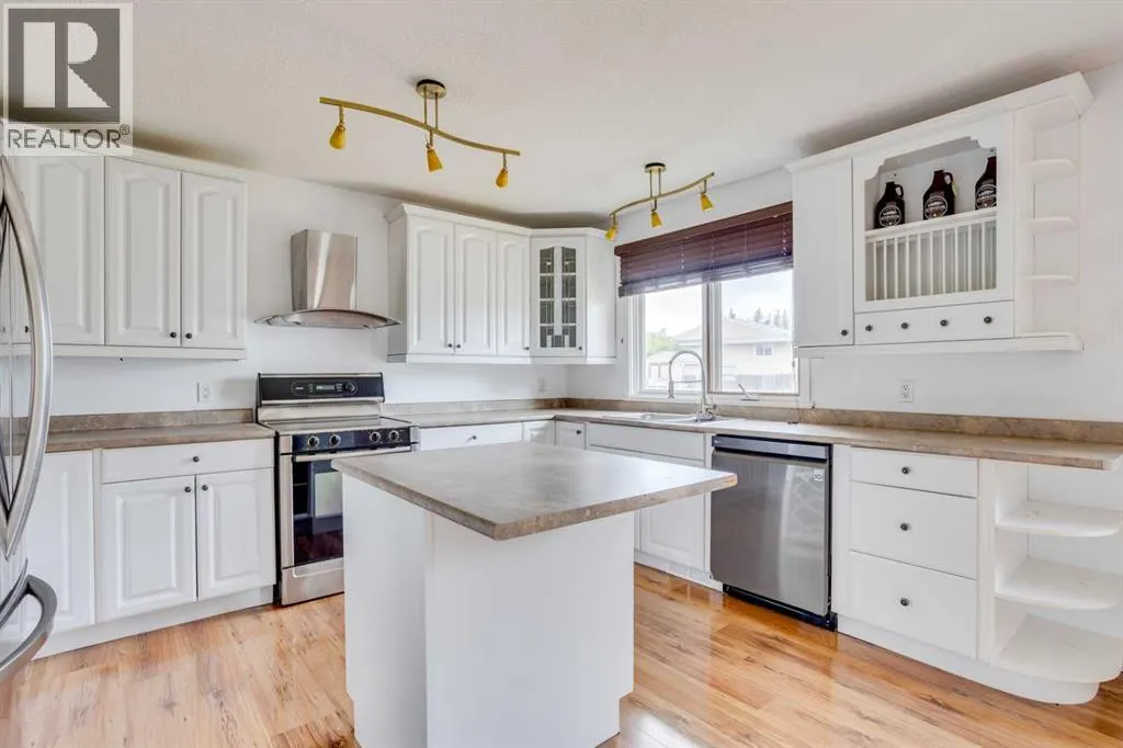 129 Robin Crescent