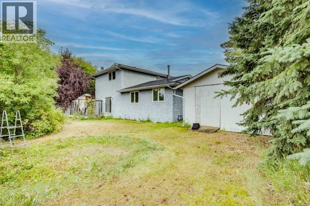 129 Robin Crescent