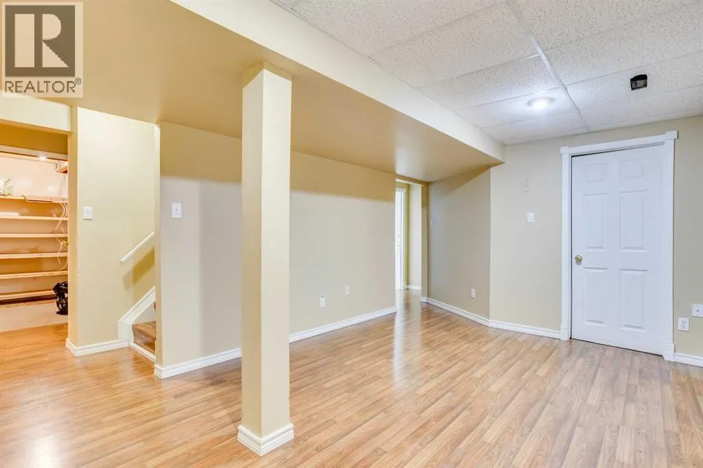 129 Robin Crescent