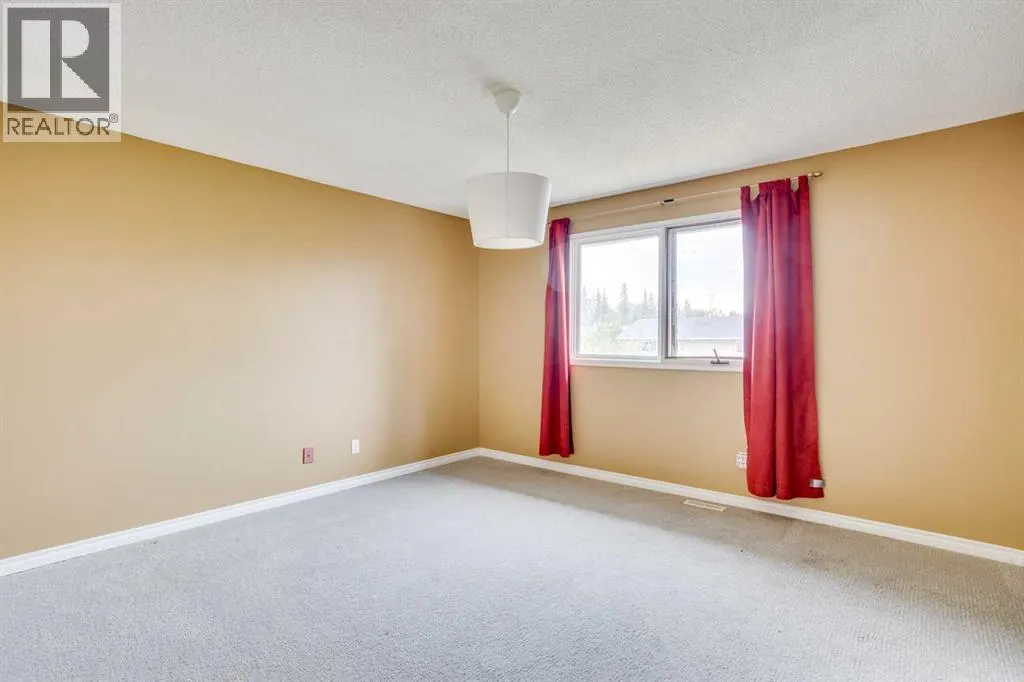 129 Robin Crescent