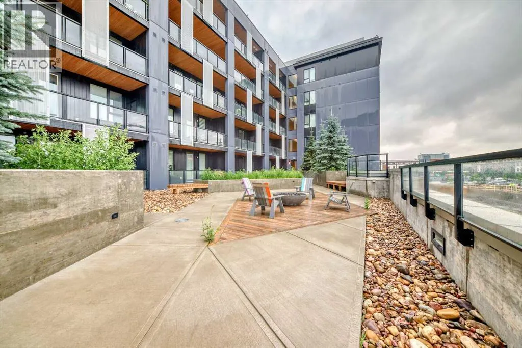 227, 4138 University Avenue NW