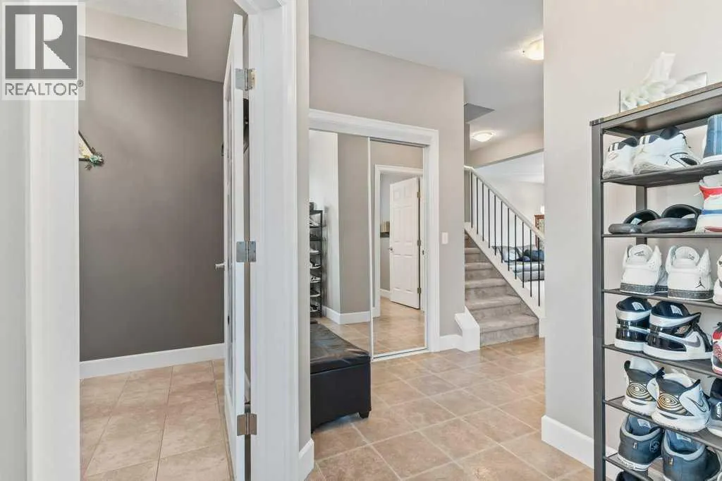 6 Windwood Grove SW