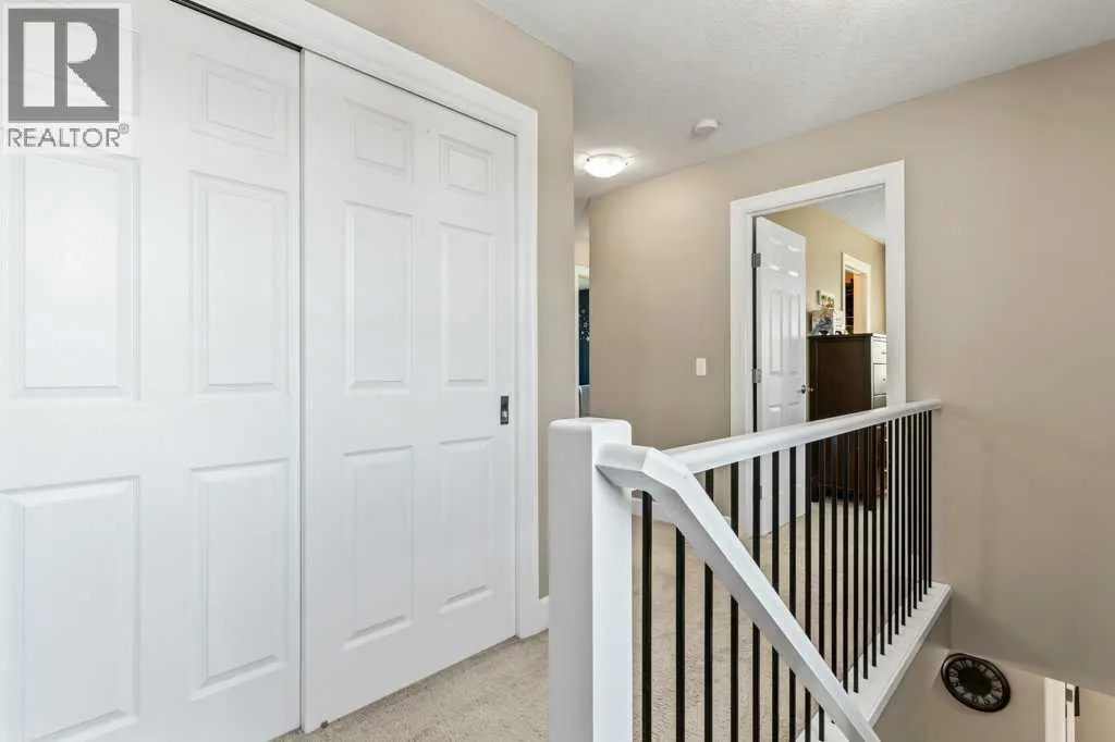6 Windwood Grove SW