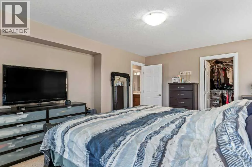 6 Windwood Grove SW