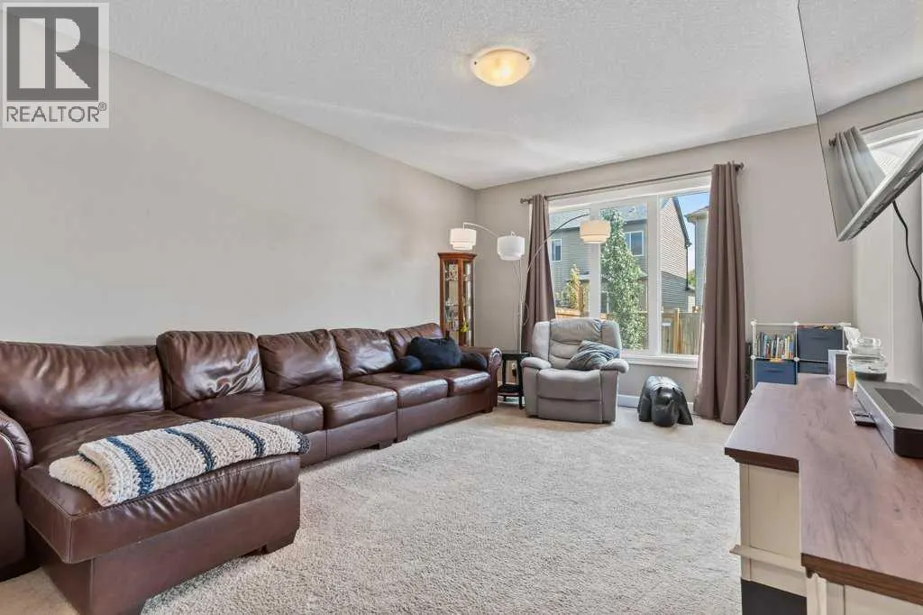 6 Windwood Grove SW