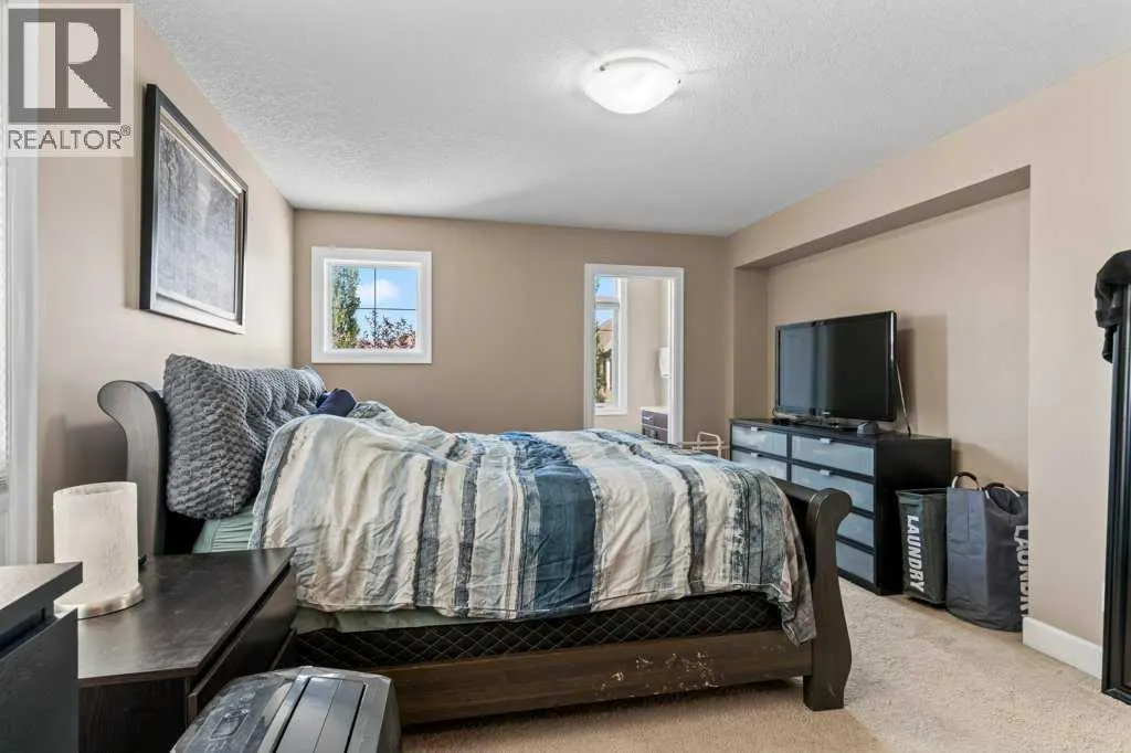 6 Windwood Grove SW