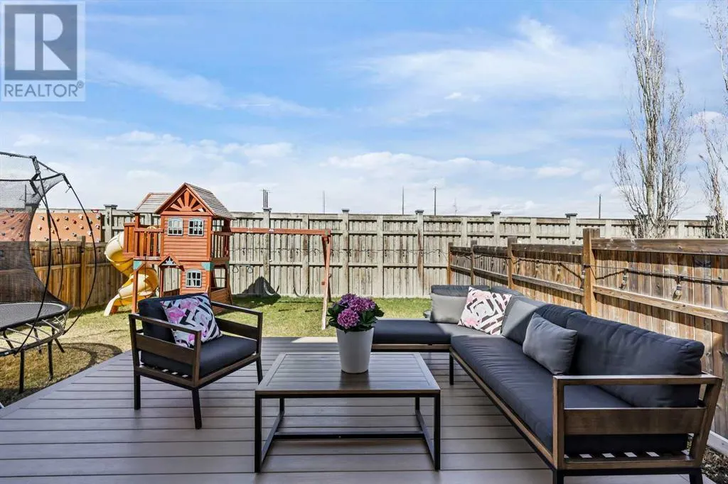 383 Mahogany Terrace SE