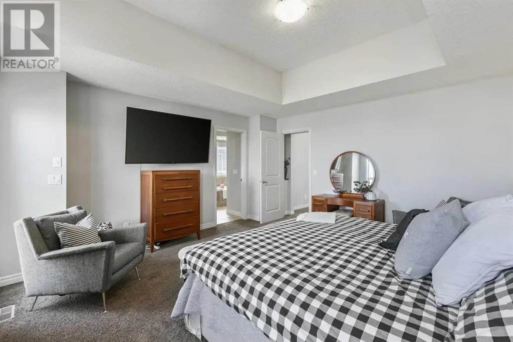 383 Mahogany Terrace SE