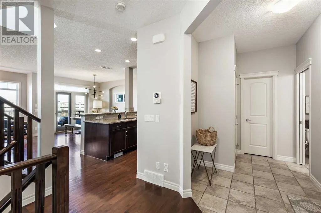 383 Mahogany Terrace SE