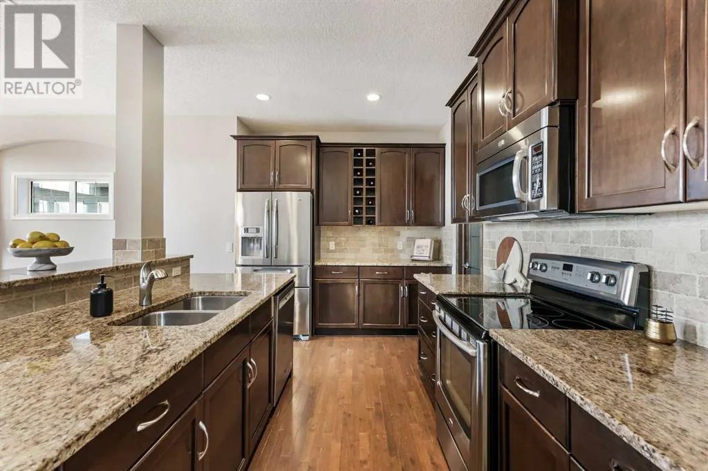 383 Mahogany Terrace SE