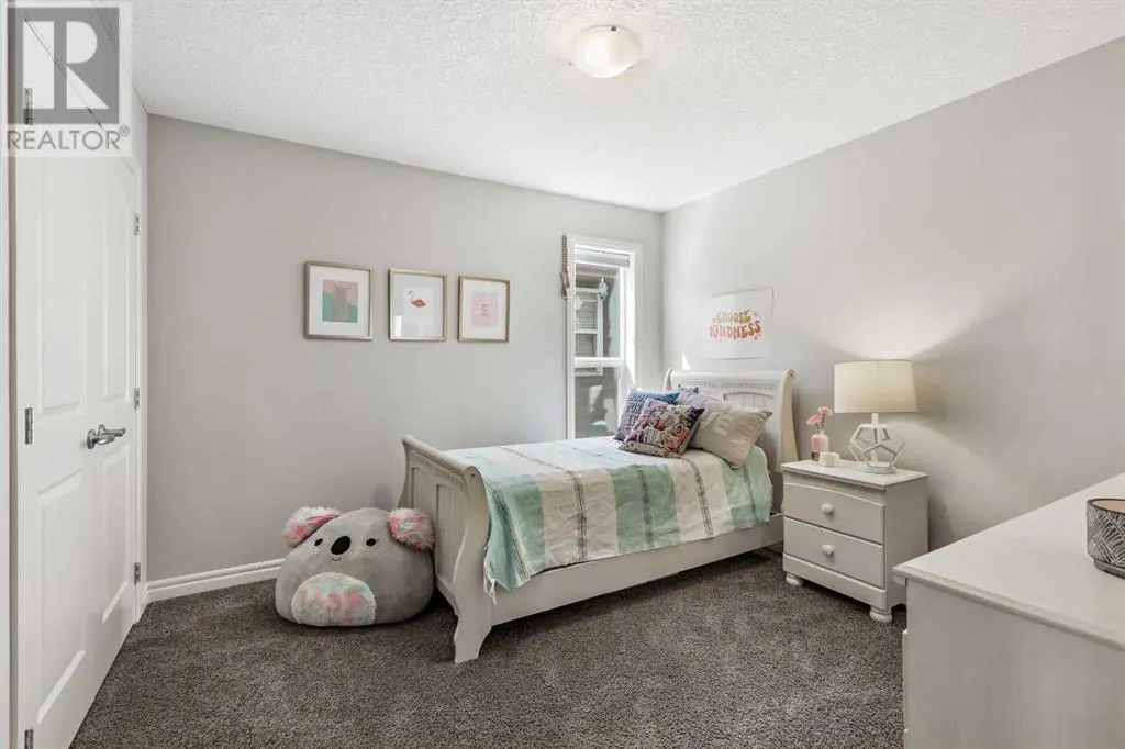 383 Mahogany Terrace SE