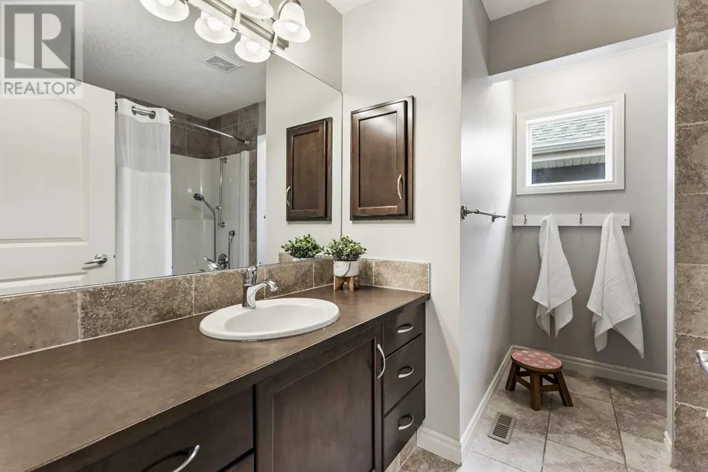 383 Mahogany Terrace SE