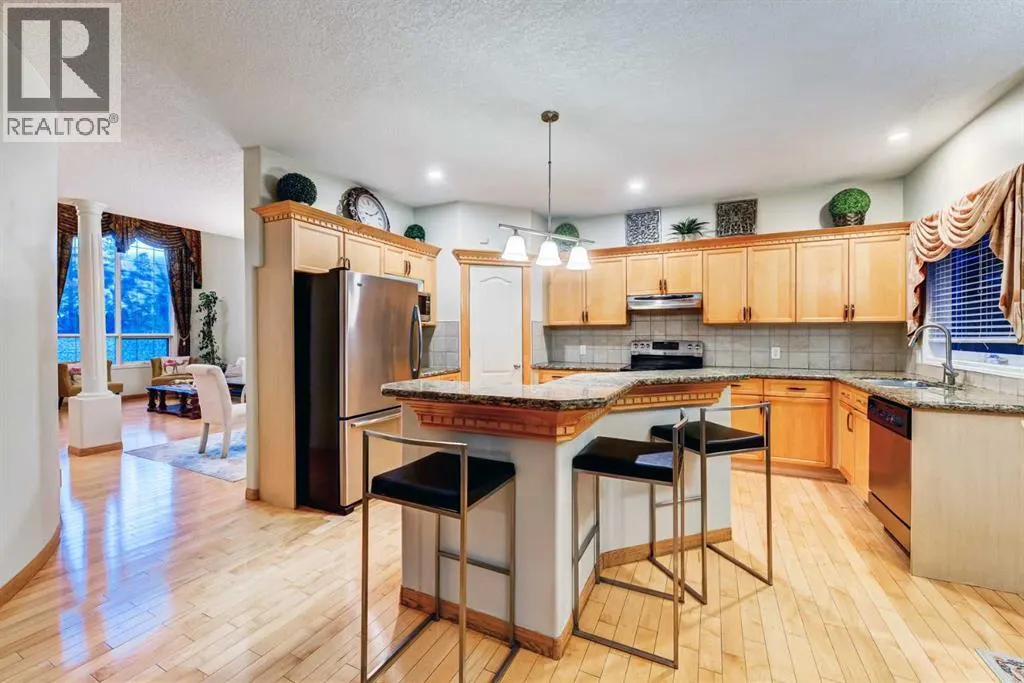 230 Simcoe View SW