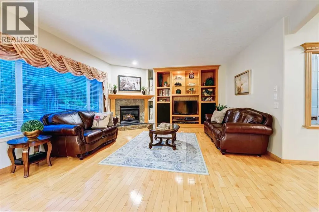 230 Simcoe View SW
