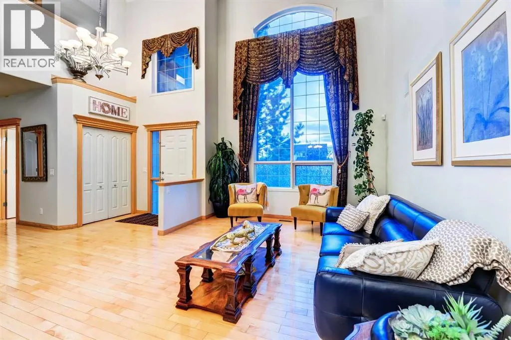 230 Simcoe View SW