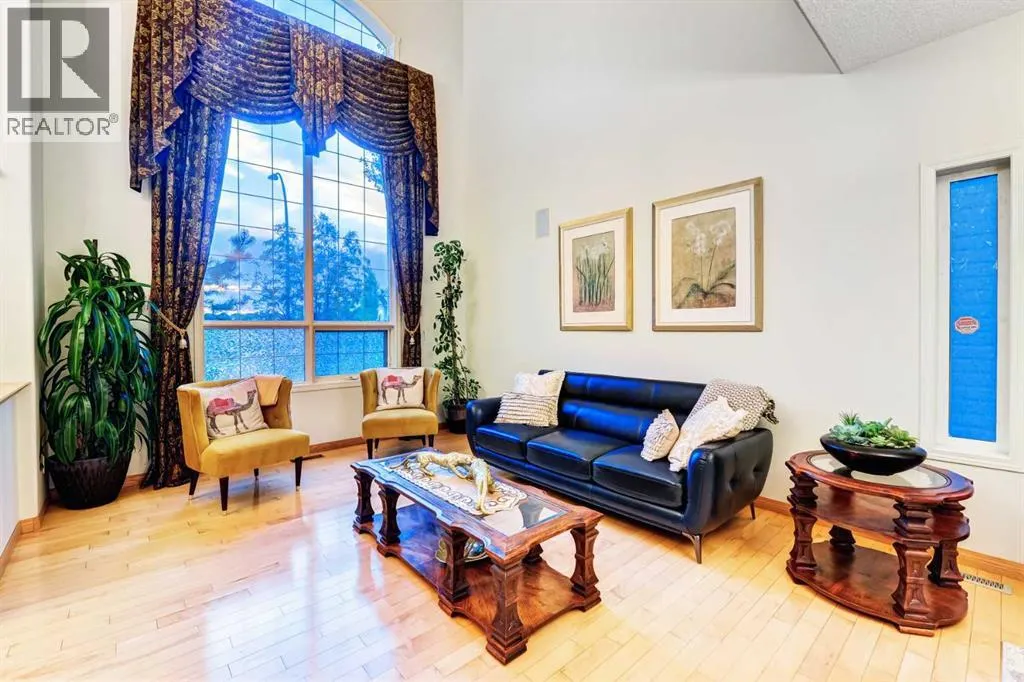 230 Simcoe View SW