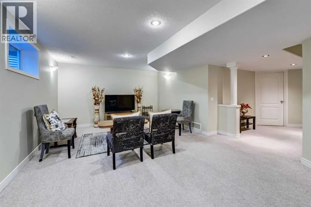 230 Simcoe View SW