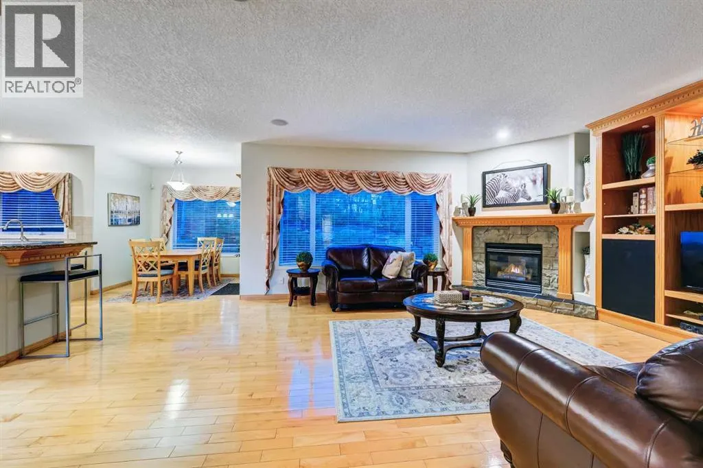 230 Simcoe View SW