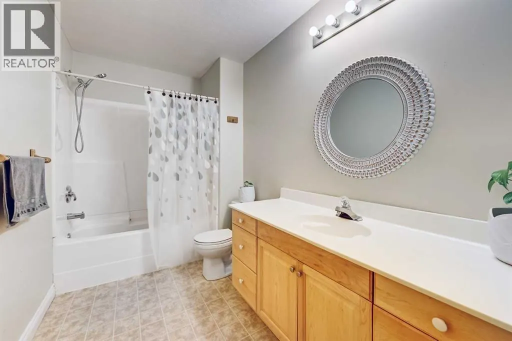 230 Simcoe View SW
