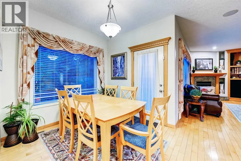 230 Simcoe View SW