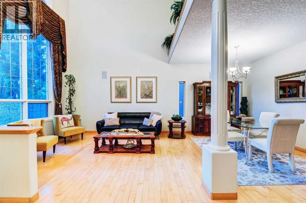 230 Simcoe View SW