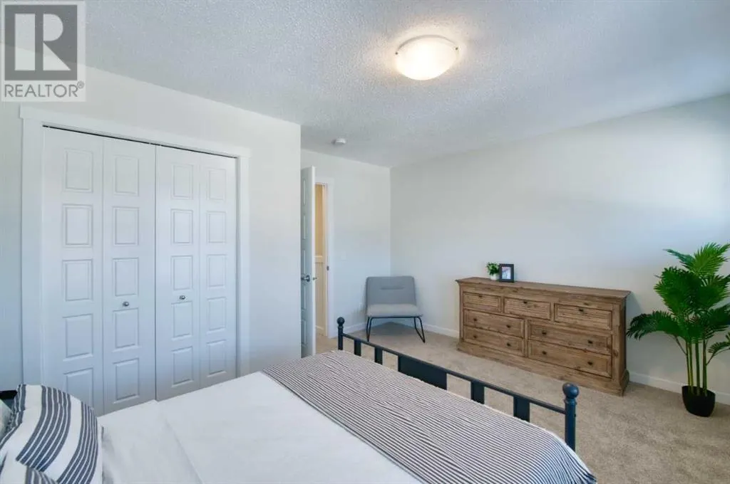 711, 135 Mahogany Parade SE