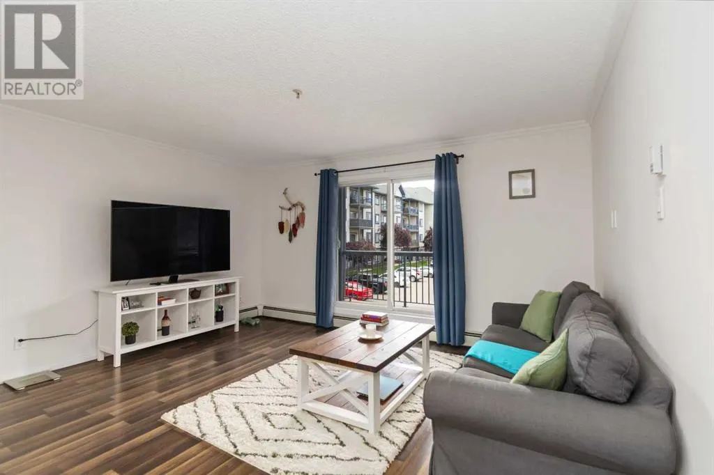 220, 100 Richard Street