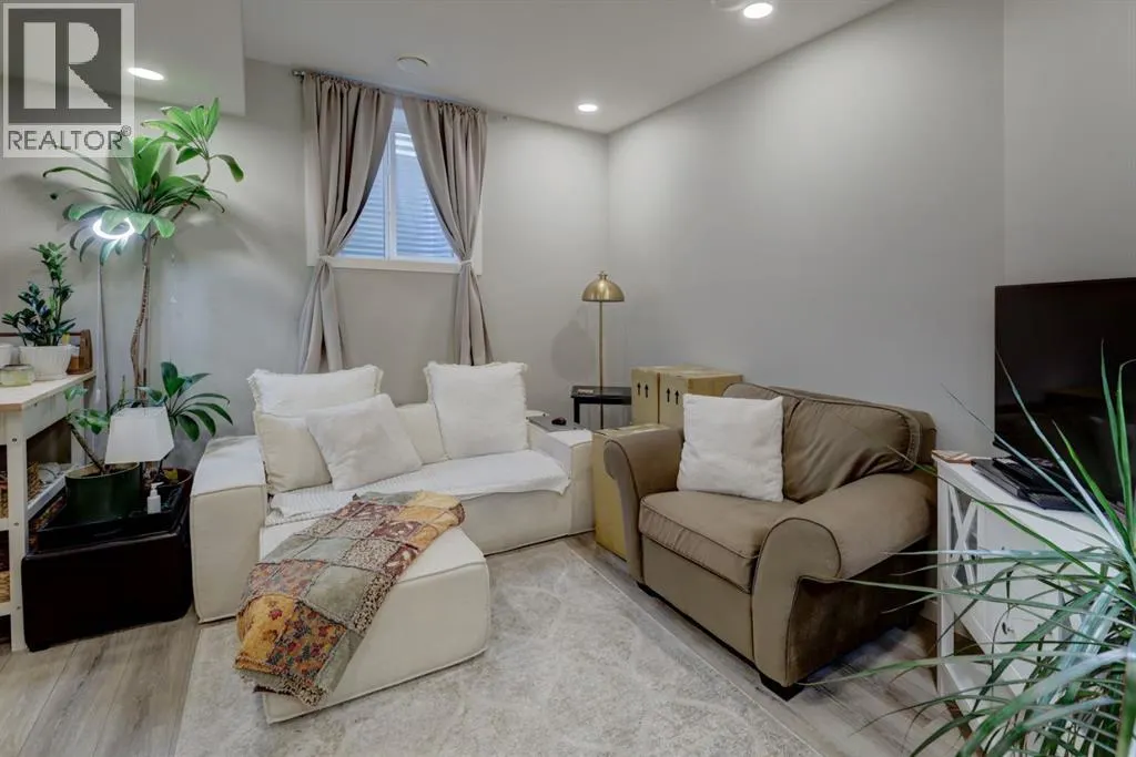 69 Sundown Avenue