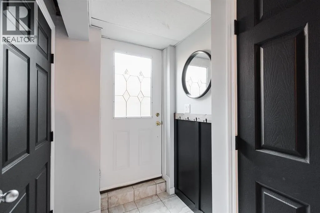 208 Silvertip Place