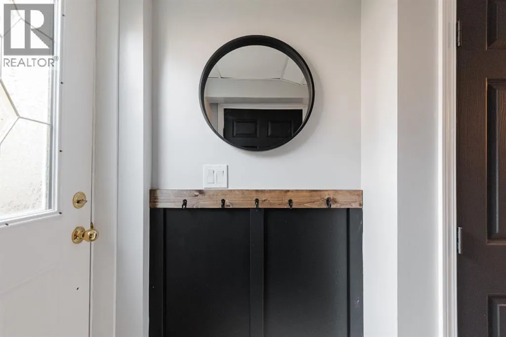 208 Silvertip Place