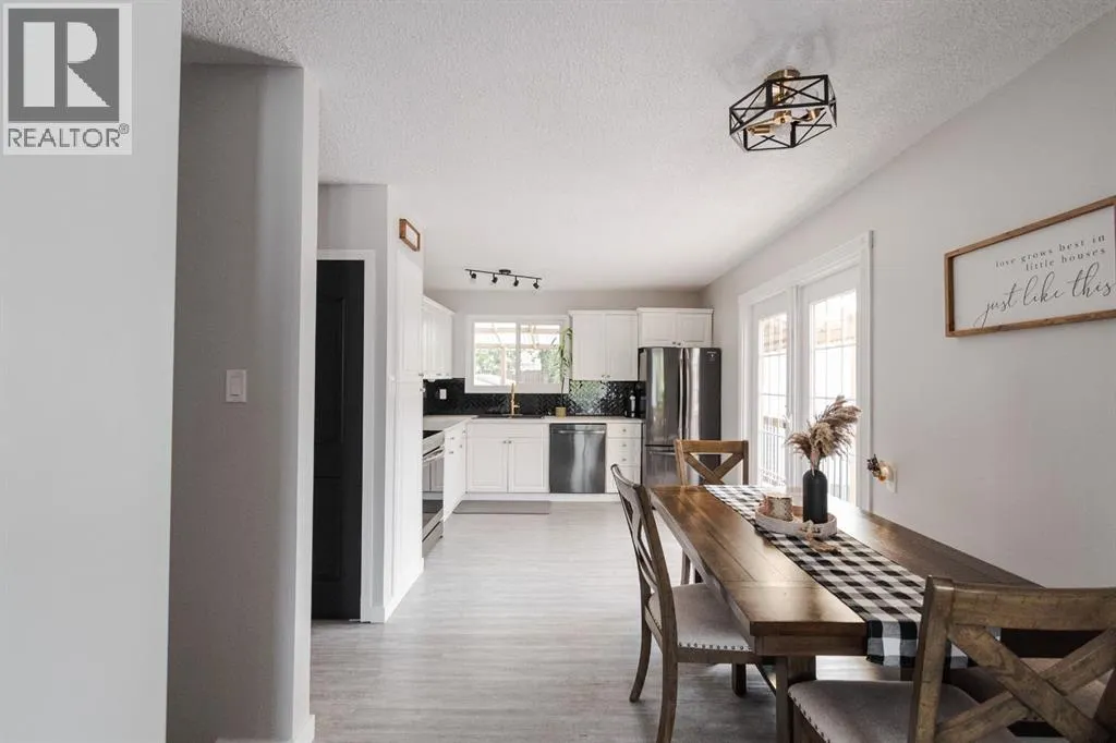 208 Silvertip Place