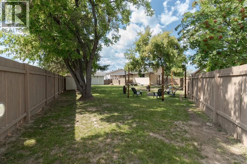 208 Silvertip Place