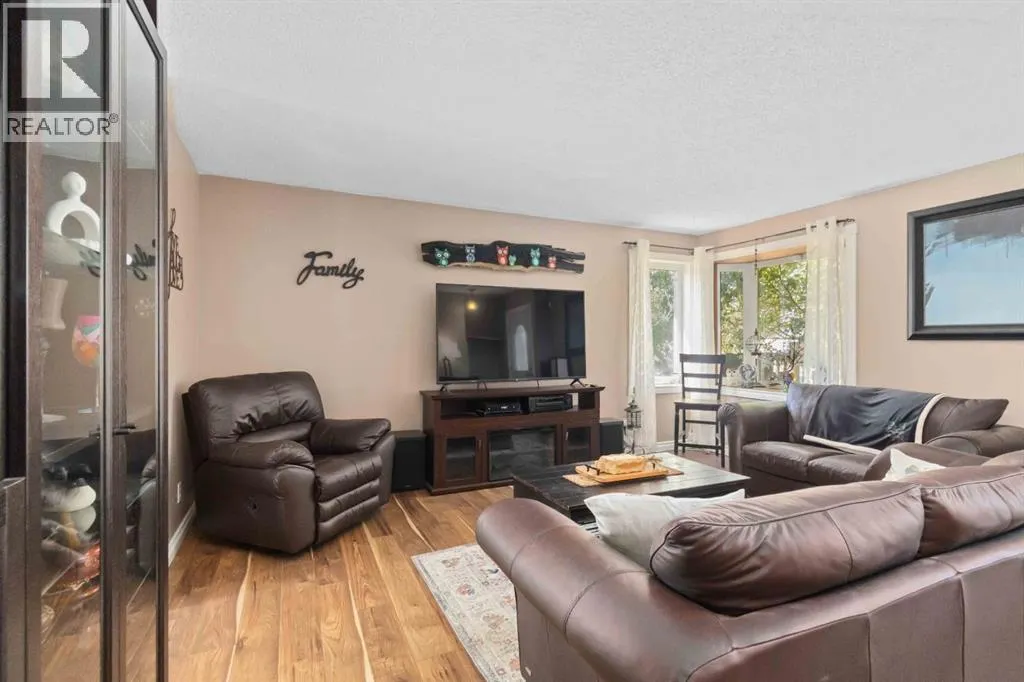 220 Silvertip Place