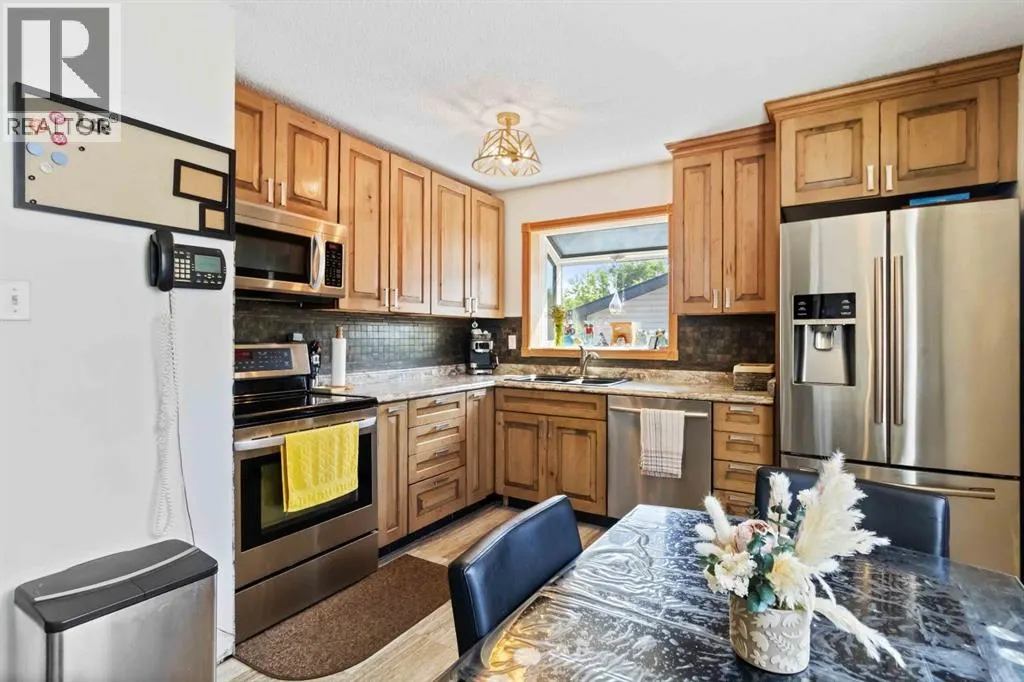 220 Silvertip Place