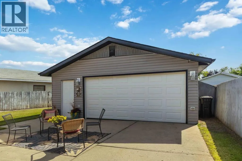 220 Silvertip Place