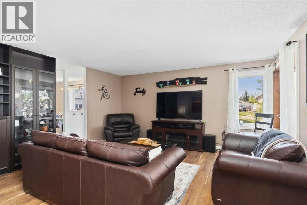220 Silvertip Place