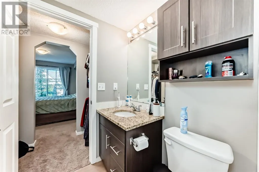 2206, 99 Copperstone Park SE