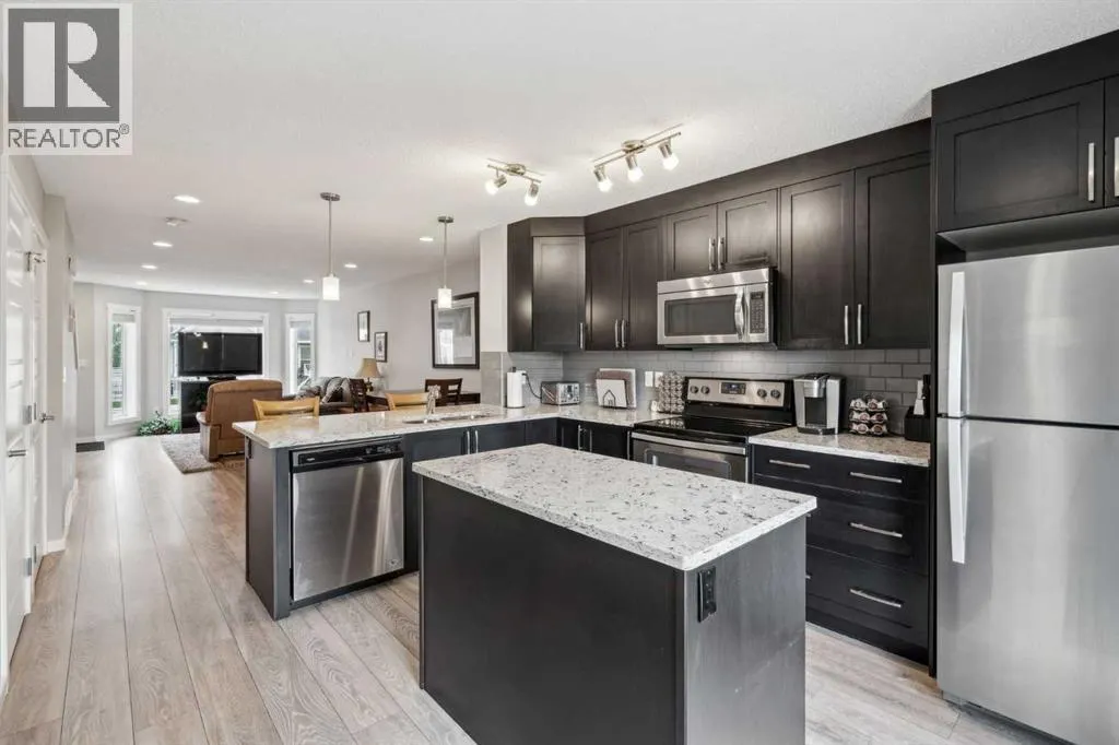 1110, 2400 Ravenswood View SE